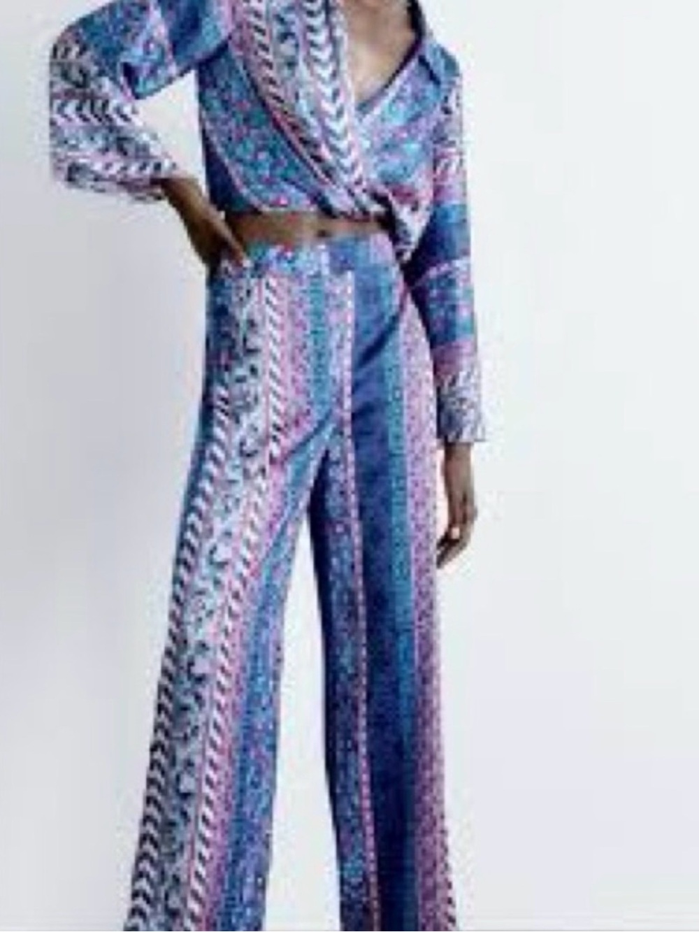Zara 2pc matching crop top and  Printed Wide-Leg pant outfit in Blue and Pink